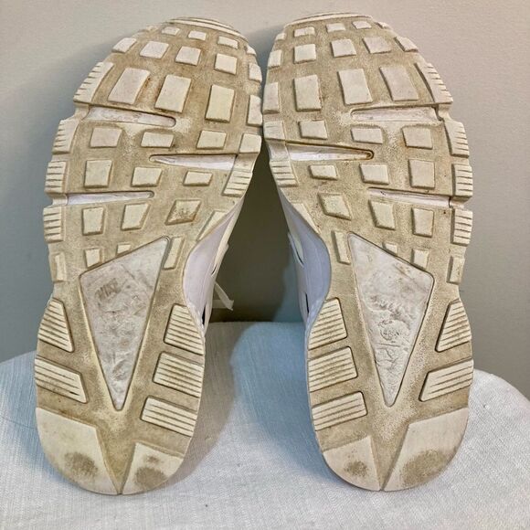 Nike Triple Snow White Huarache Sneakers 8.5 - Picture 13 of 15